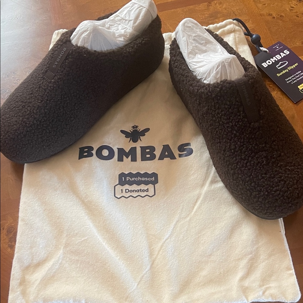 Bombas Dark Brown Fleece Slippers